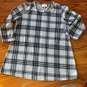 Bobby Brooks gray and black plaid sweater, women's size M
